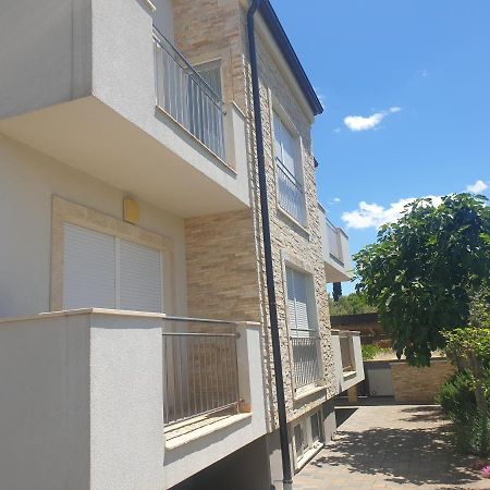 Apartmani Bepo Sveti Filip i Jakov Exteriér fotografie