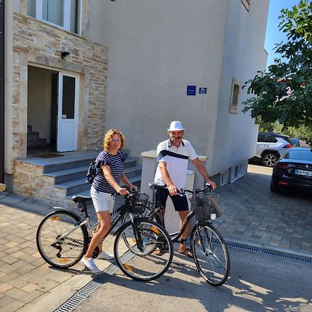 Apartmani Bepo Sveti Filip i Jakov Exteriér fotografie